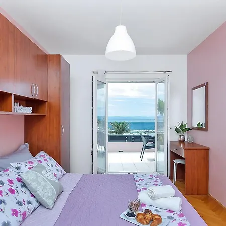 Apartment Riva Tucepi