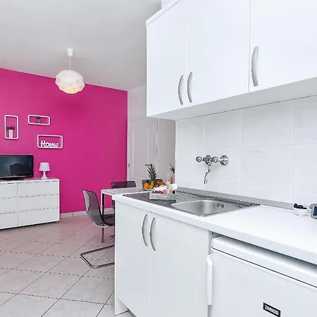 Apartment Riva *