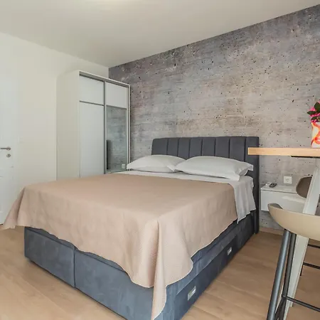 Apartment Riva Tucepi